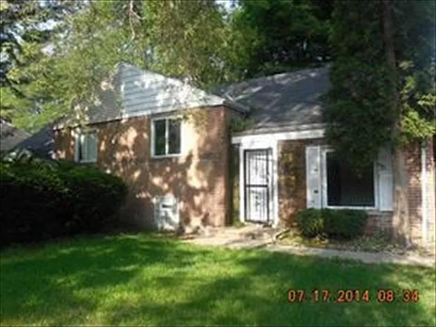 9610 S Crandon Ave photo 1