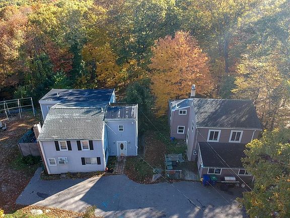 3rd image of 1610-A Liberty St