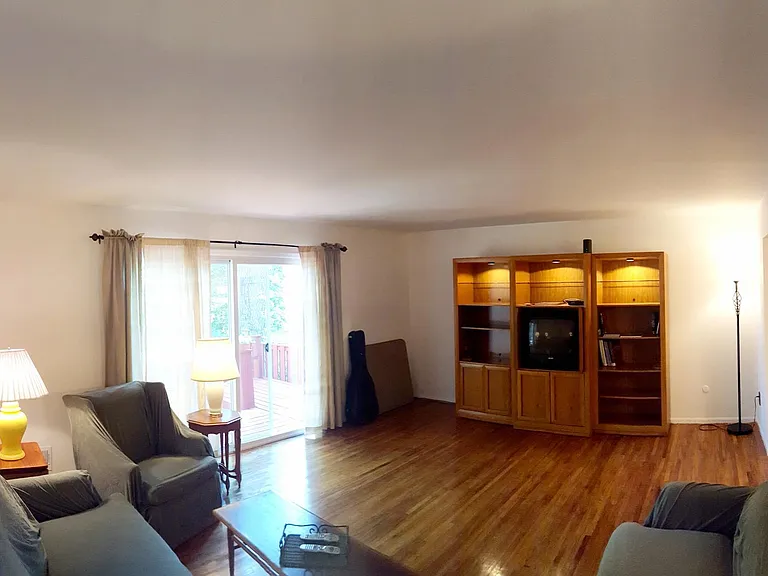 32 Phelps Ave #5 — Photo 15