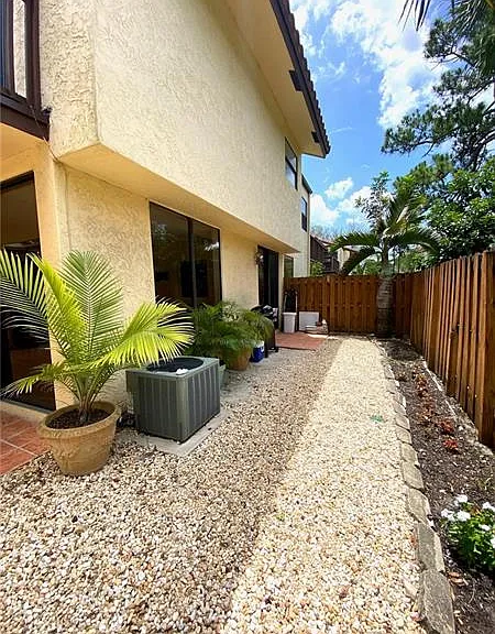 5705 Fox Hollow Dr — Photo 130