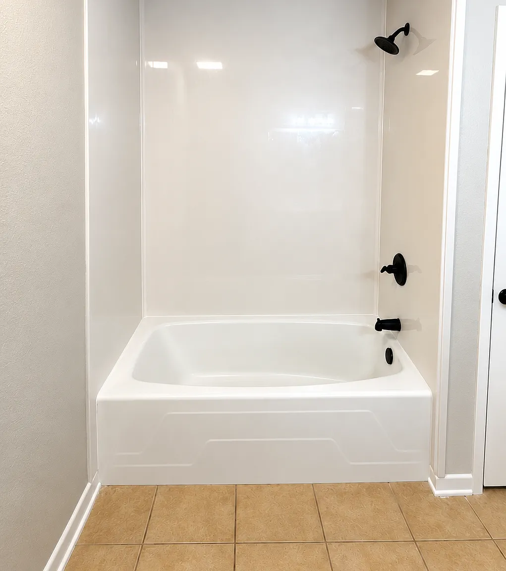 4 bed, 2022 sqft, $2,100 — Photo 4