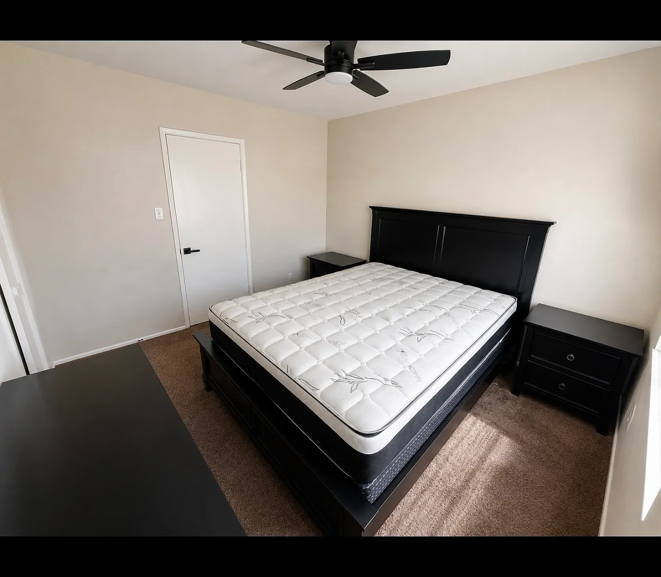 4 bed, 1290 sqft, $1,100 — Photo 4