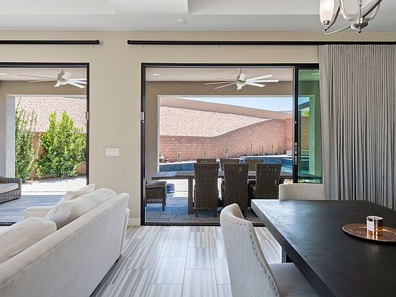 3rd image of 1 Garden Shadow Ln