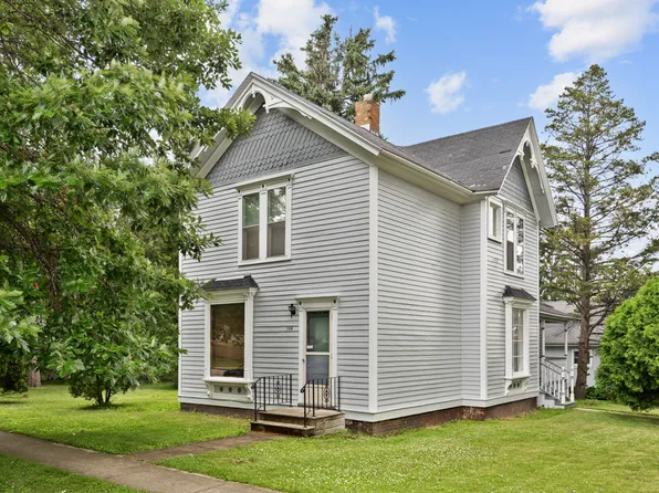 198 E Jefferson St, Hampshire, IL 60140