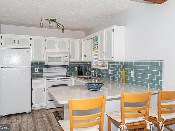 2nd image of 14403 Lighthouse Ave Unit 102