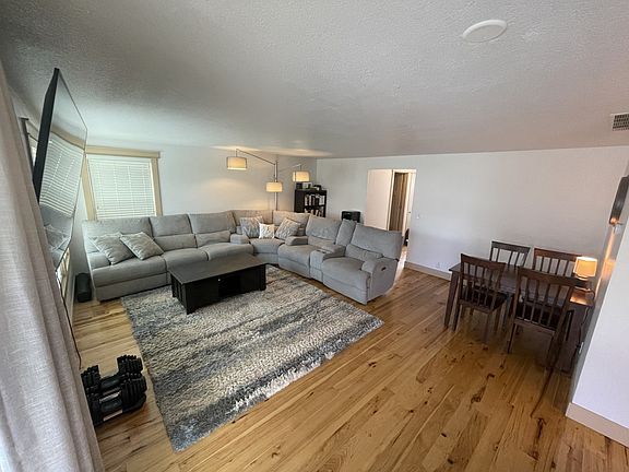 5th image of 6061 N Brook Pl