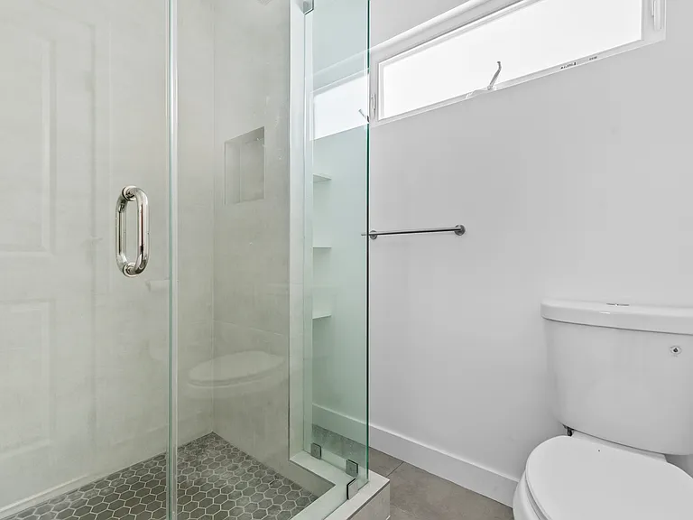 360 Burchett St #6 — Photo 15