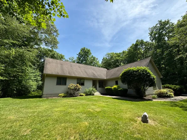 70 Valley Ridge Drive, Haddam, CT 06441