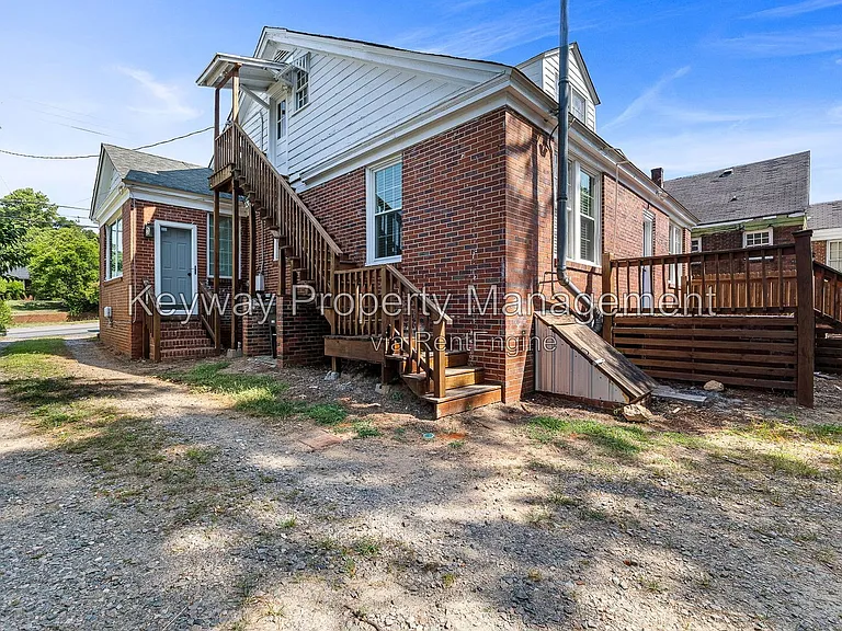 1013 Georgia Ave #B — Photo 2