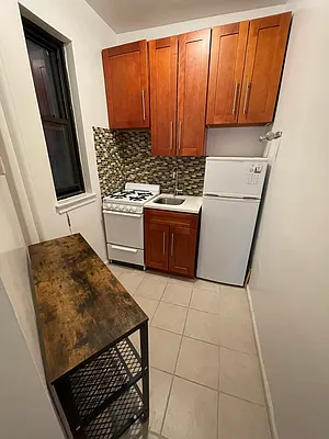 Rented by Eric Goodman Realty Corp | media 19