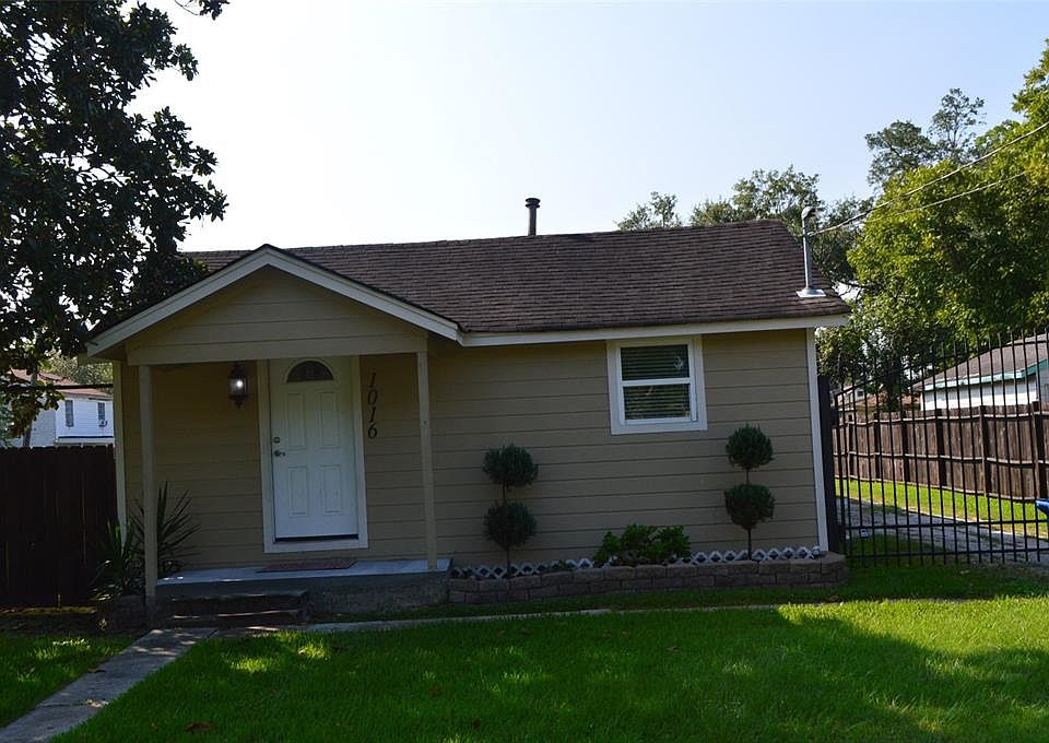 1st image of 1016 Avenue H