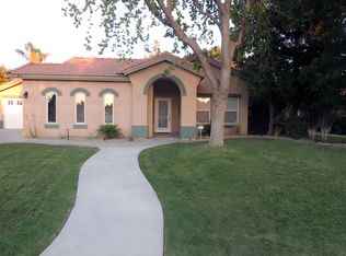 904 Windsor Park Dr, Bakersfield, CA 93311