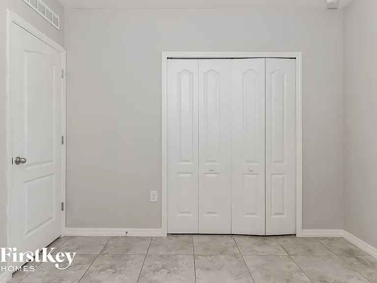 1810 SW Effland Ave — Photo 11