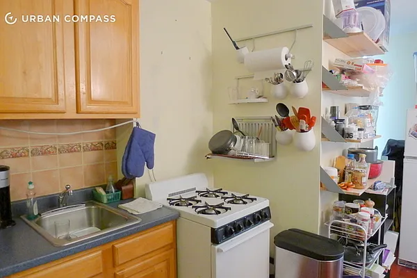 Rented by Compass | media 10