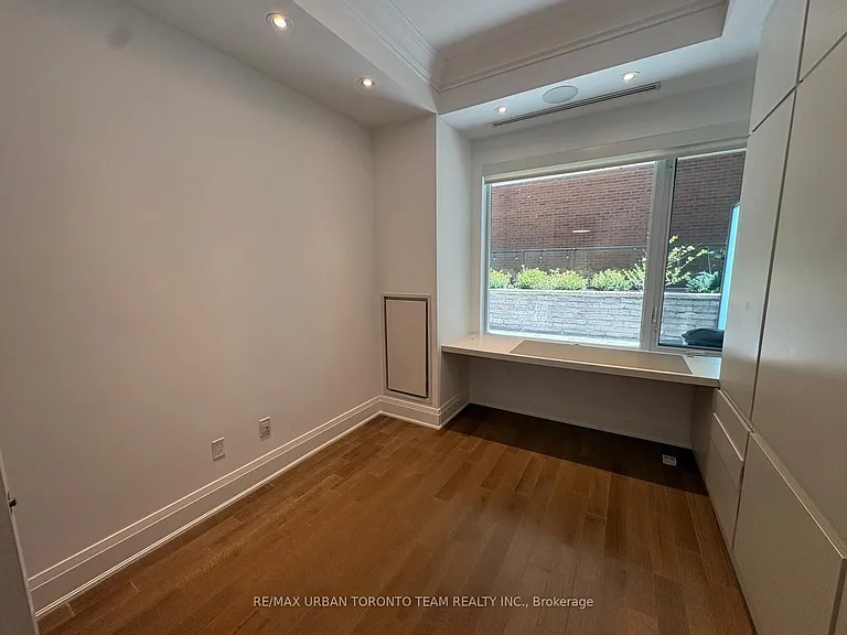 80 Yorkville Ave #303 — Photo 45