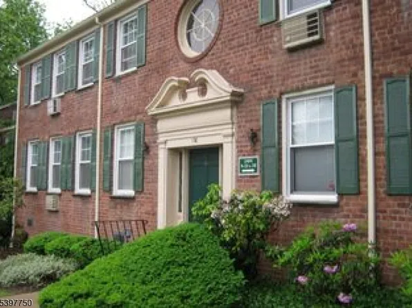 176 Millburn Ave APT 22, Millburn, NJ 07041
