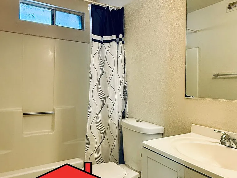 525 E Ridgecrest Blvd — Photo 20