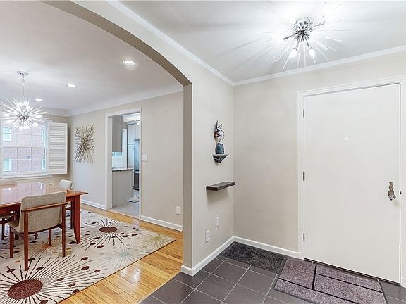 4th image of 16300 Van Aken Blvd APT 206D