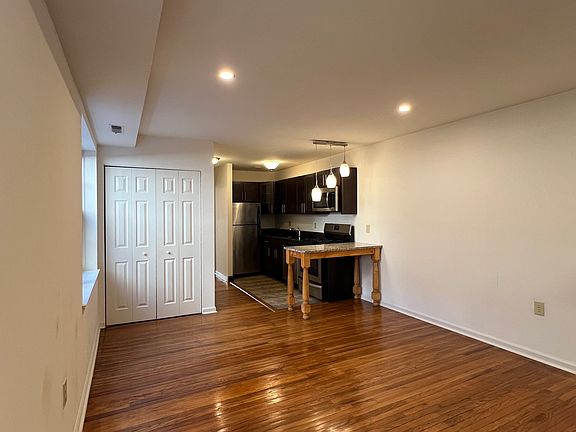 3rd image of 515 S 9th St APT 1C