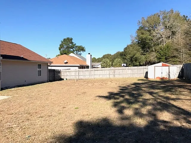 2986 Windsor Cir — Photo 16