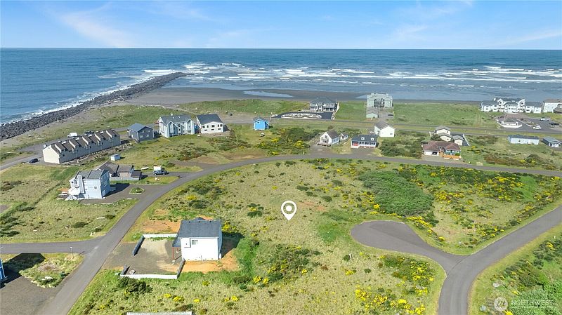 4th image of 471 Hilo Court