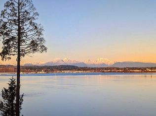 5448 Pine Siskin Rd, Blaine, WA 98230