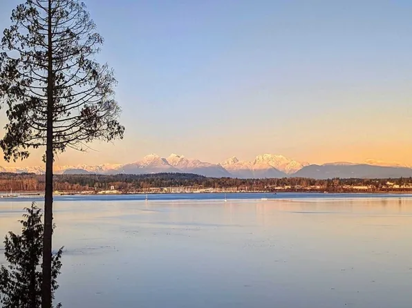 5448 Pine Siskin Rd, Blaine, WA 98230