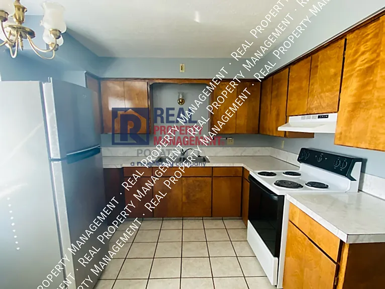 951 Renee Ave — Photo 2