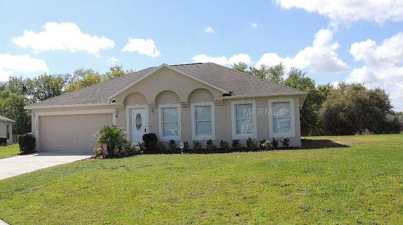 1st image of 220 Bristol Cir