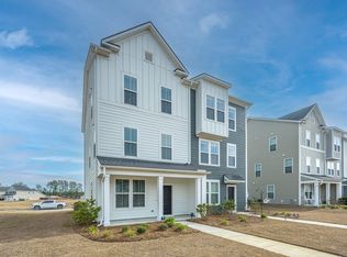 833 Recess Point Dr, Moncks Corner, SC 29461