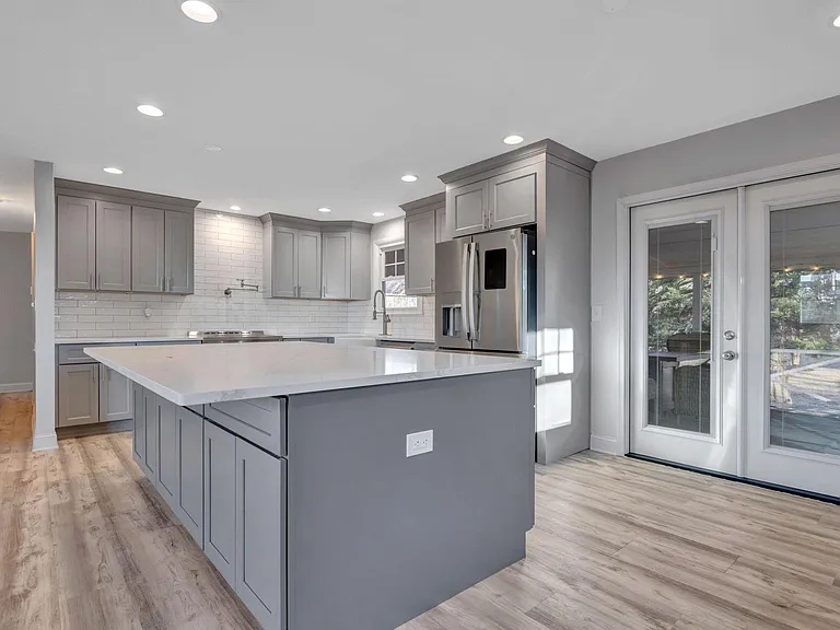 1312 Magnolia Ave — Photo 1
