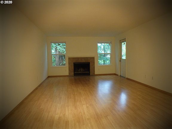3rd image of 13216 NE Salmon Creek Ave Unit C9