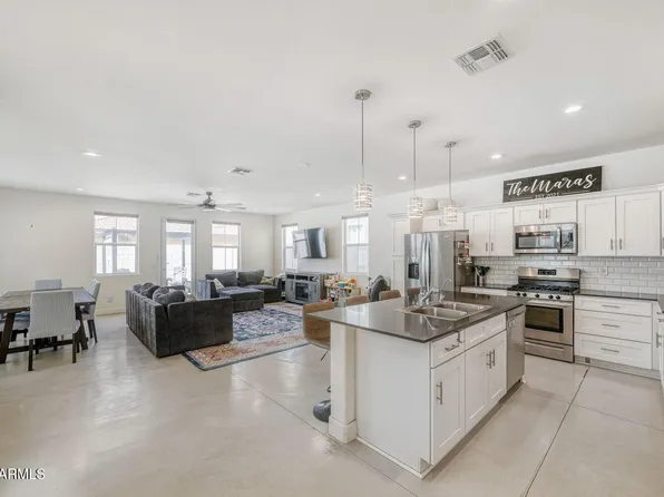 3218 W GLENDALE Avenue #24, Phoenix, AZ 85051