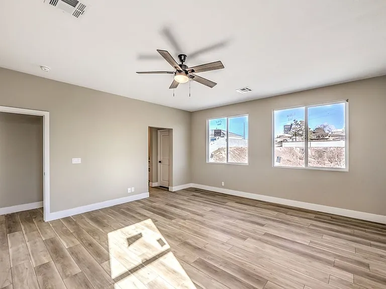 729 Milan Ave — Photo 24