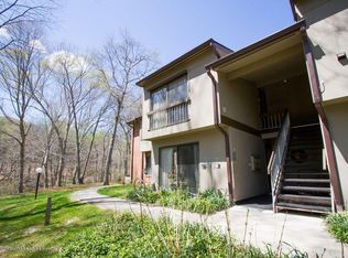 11 Western Reach, Red Bank, NJ 07701