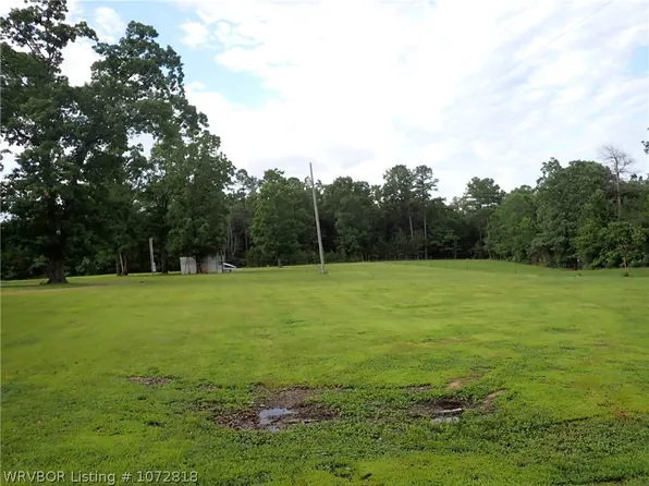 Gunning Rd, Paris, AR 72855
