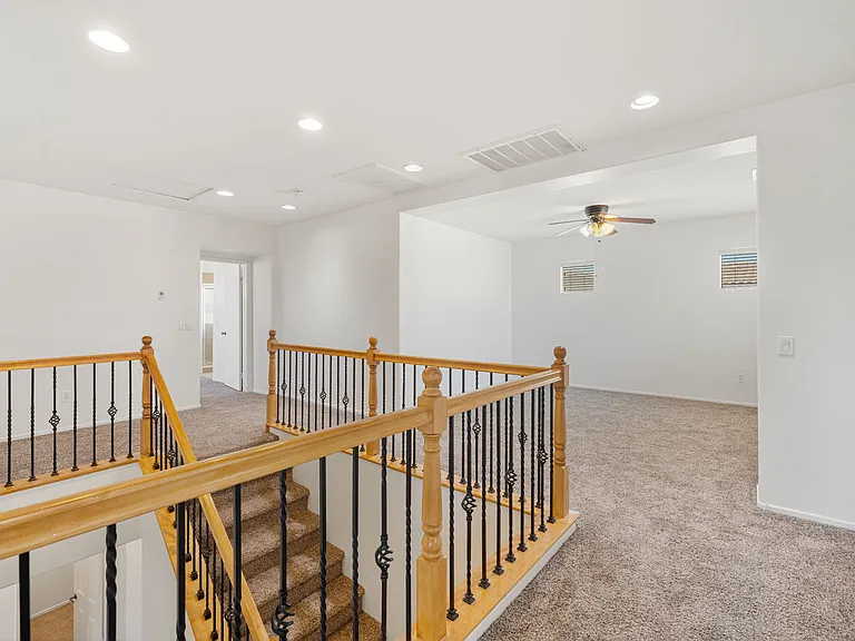 83448 Wagon Rd — Photo 11