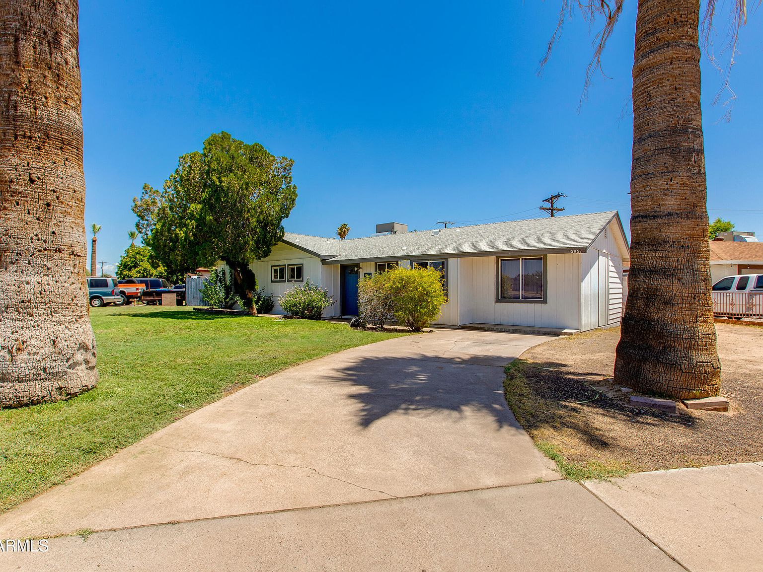 5657 N 39th Ave, Phoenix, AZ 85019 [Price Cut $14,000] | Zillow