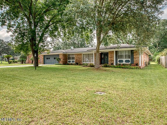 3rd image of 8136 PARKRIDGE Circle N