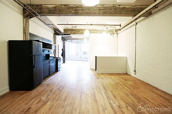 Rented by City Connections Realty | media 3