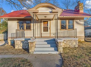 714 SW Macvicar Ave, Topeka, KS 66606