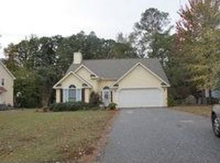 1017 N Lake Dr, Greenwood, SC 29649