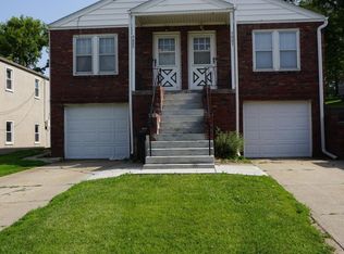 4607 Chicago St, Omaha, NE 68132