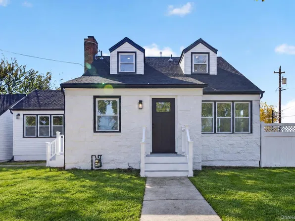 195 Ivy Street, West Hempstead, NY 11552