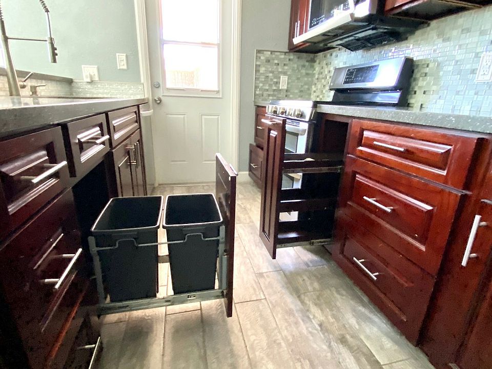 Huge kitchen