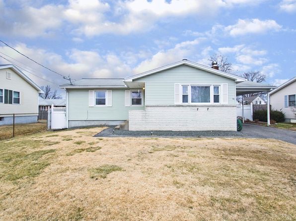 96 Arnold St Chicopee Ma 01013 Zillow