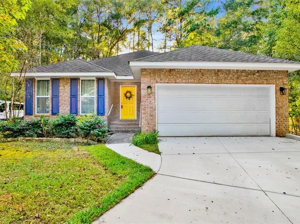 105 Mellattau Cir, Daphne, AL 36526