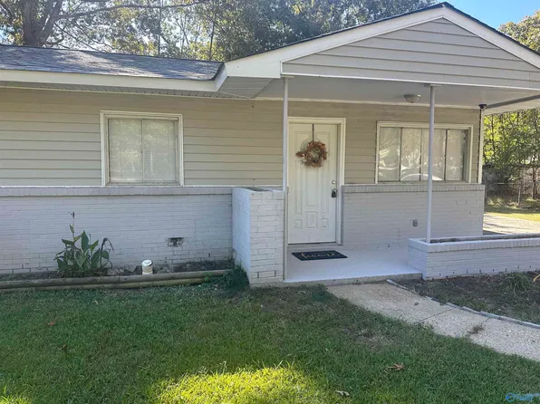 111 Carolyn Ln, Gadsden, AL 35901