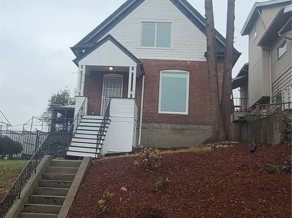 212 S 32nd Street, Tacoma, WA 98418