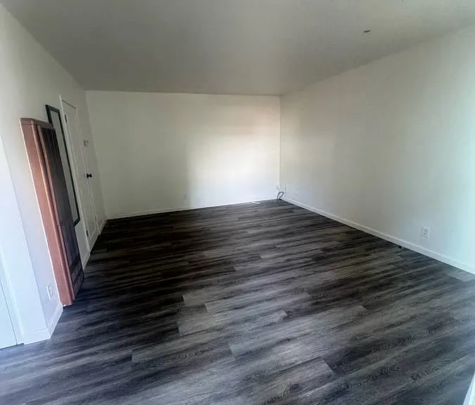 1314 D St #4 — Photo 2